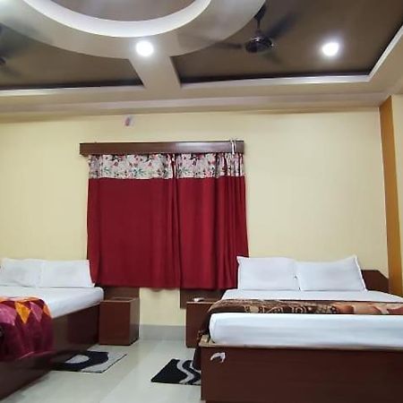 Hotel Nandanik Palace Fālākāta エクステリア 写真