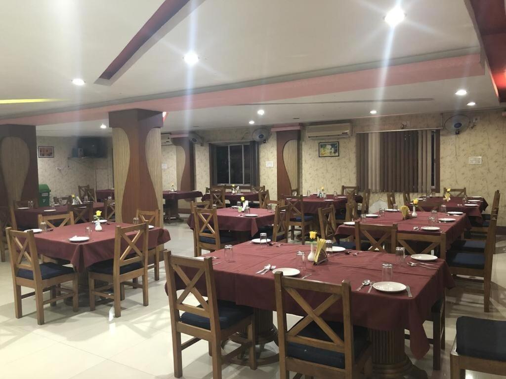 Hotel Nandanik Palace Fālākāta エクステリア 写真
