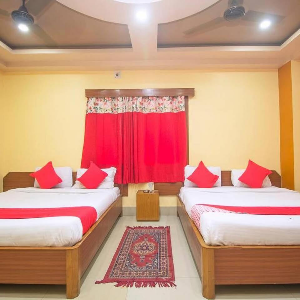 Hotel Nandanik Palace Fālākāta エクステリア 写真