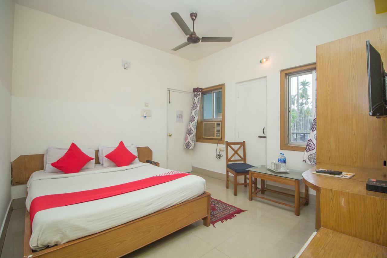 Hotel Nandanik Palace Fālākāta エクステリア 写真