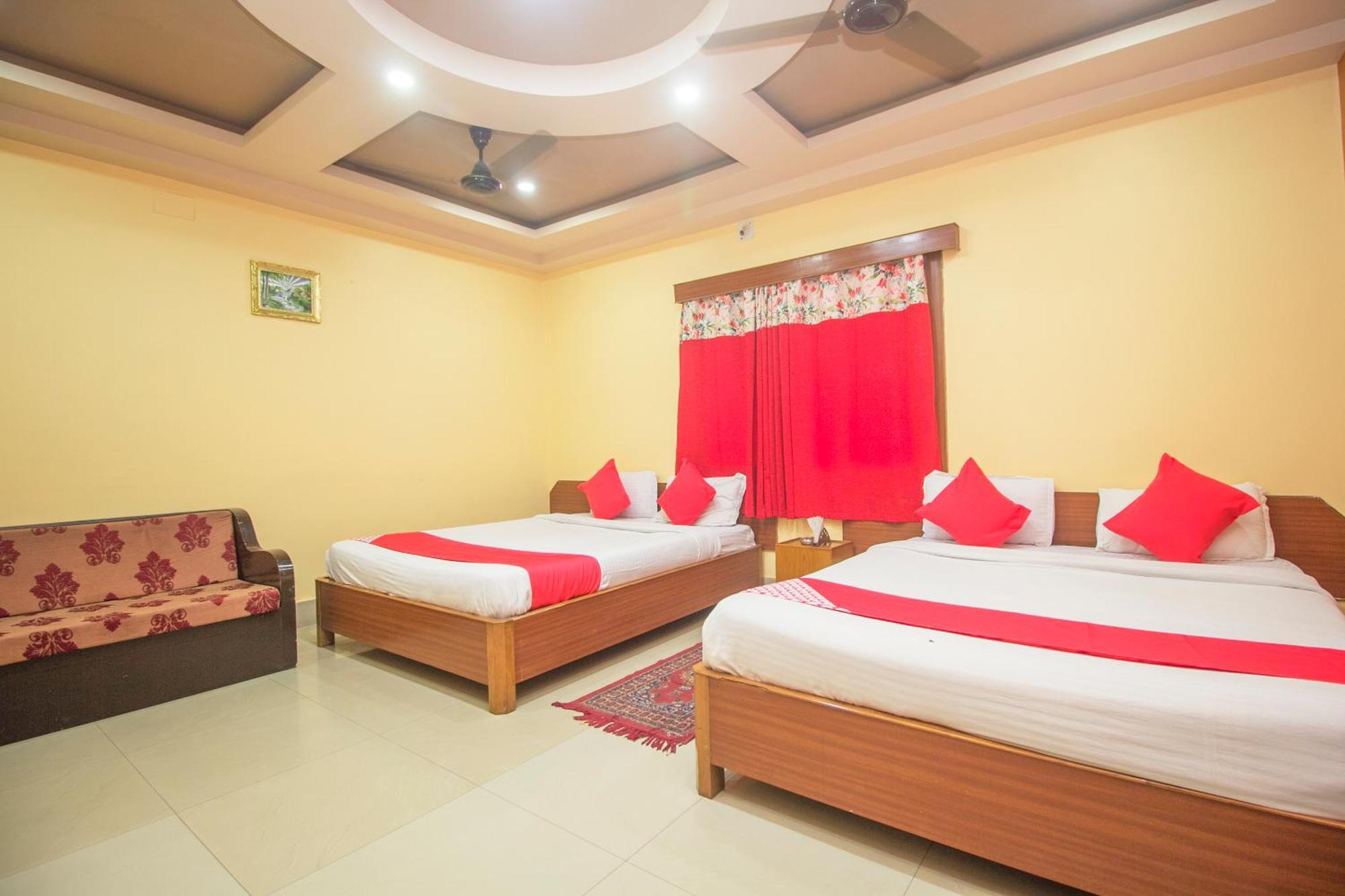 Hotel Nandanik Palace Fālākāta エクステリア 写真