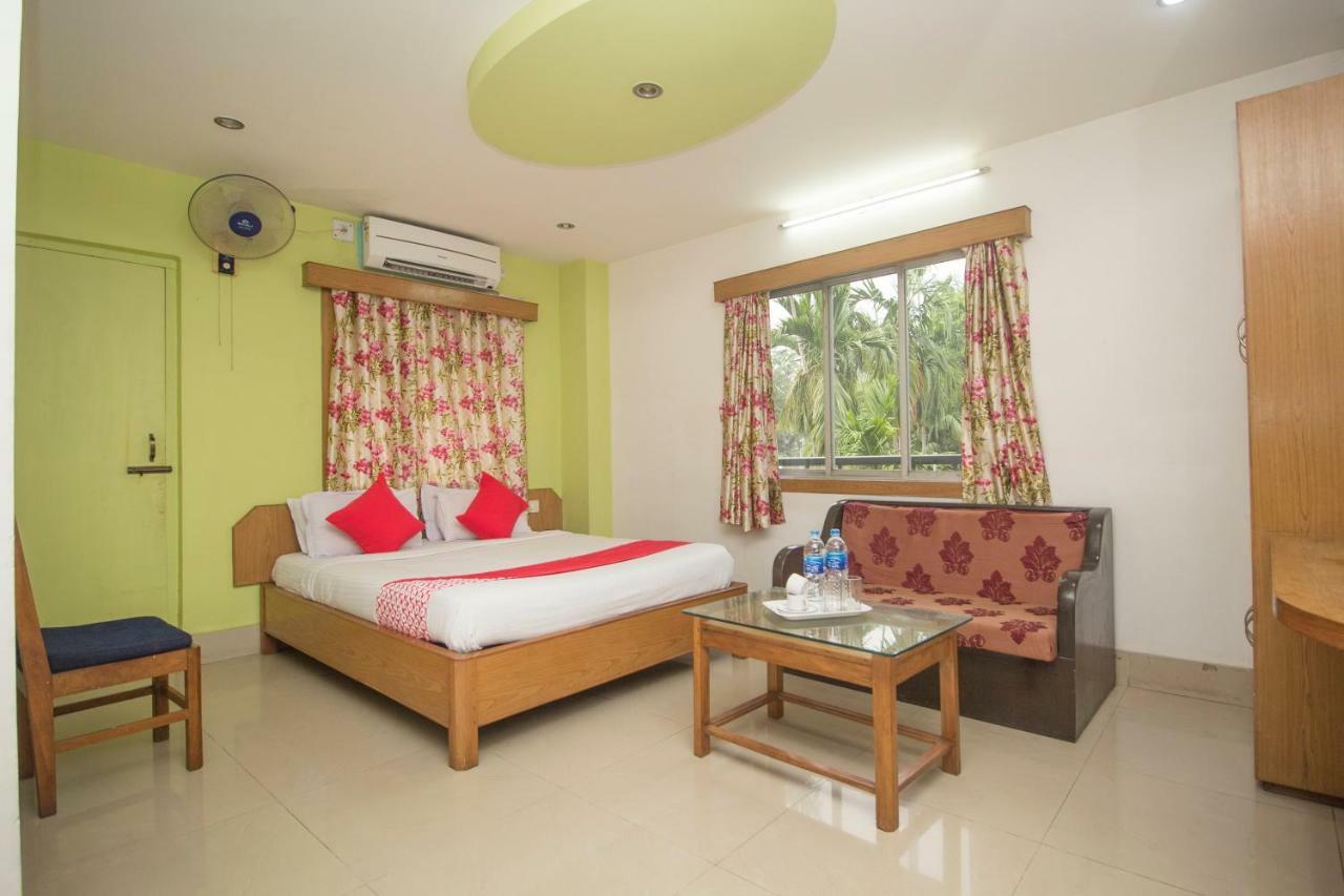 Hotel Nandanik Palace Fālākāta エクステリア 写真